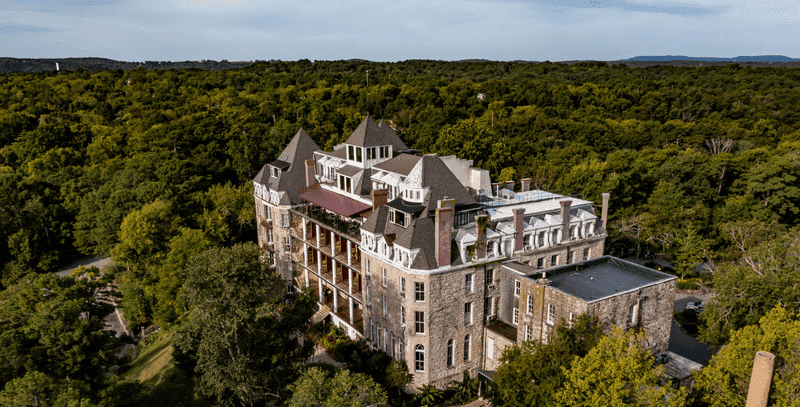 Crescent Hotel & Spa – Eureka Springs, Arkansas
