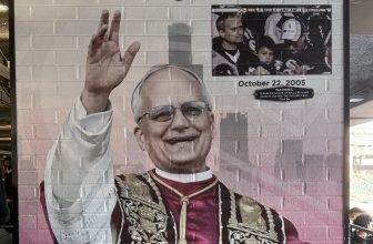 Habemus Papam: Da Pope in Chicago