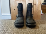 UGG ROCKVILLE II MEN RUGGED BOOTS LEATHER.