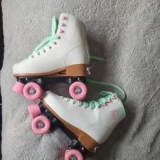 Mia Retro Quad Skates 3-5 medium! Size-Adjustable Roller Skates for Kids