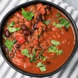 Slow Cooker Ground Beef Chili – Moneywise Moms