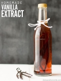 Simple Homemade Vanilla Extract | 2 Ingredients + 5 Minutes