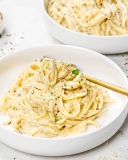 Fettuccine Alfredo – Jo Cooks