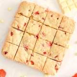 Strawberry Blondies – Sweet Mouth Joy