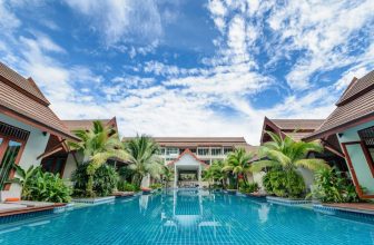 Winter Travel Alert: Black Friday Hotels Offer Unprecedented Savings