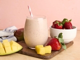 Strawberry Mango Smoothie – Budget Bytes