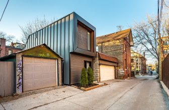 Record snowfall fails to delay sale of updated Annex semi with a laneway home