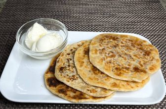 Apple Pie Paratha | Sweet Fusion of Apple Pie & Indian Paratha