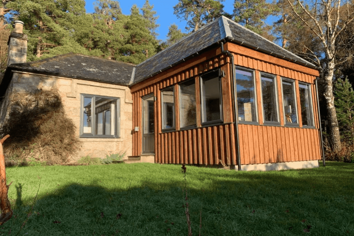 cottages with hot tubs in the Highlands