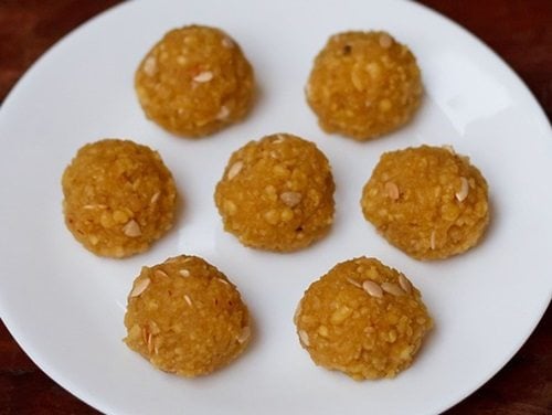 motichoor ladoo placed on a white plate.