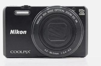 Nikon COOLPIX S7000 Black Digital Camera 16.0MP 20x Zoom Wi-Fi NFC NIKKOR Slim