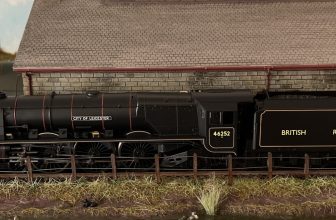 Hornby R2722 – Duchess Class 46252 ‘CITY OF LEICESTER’ BR Black Livery
