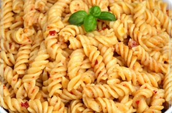Instant Pot Chilli Garlic Fusilli Pasta (5 ingredients)