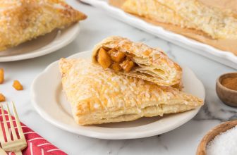 Easy Apple Turnovers with Puff Pastry