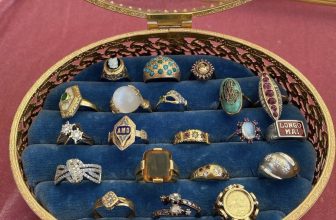 Jewelry Collection Story – Andrea of @LaPlusCharmanteShop – Gem Gossip