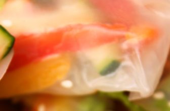 Fresh Spring Rolls with Peanut Sauce