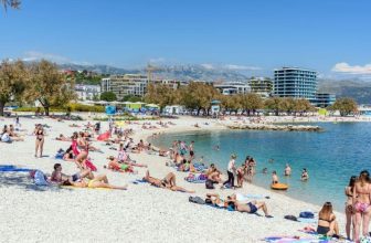 Top Sites, Food And Beach Spots