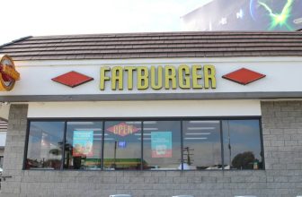 Fast-food chains owner may file Chapter 11 bankruptcy in default