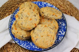 Sausage and Cheddar Biscuits – Palatable Pastime Palatable Pastime