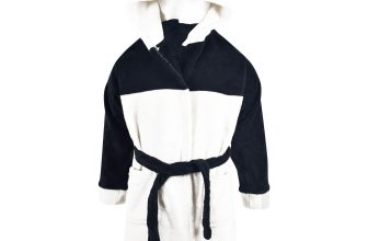 A2Z 4 Kids Super Soft 3D Panda Animal Hooded Bathrobe Dressing Gown Beach Robe