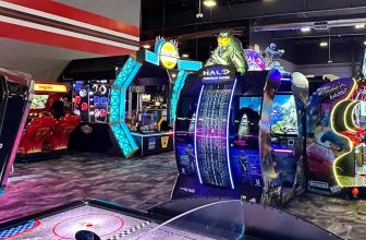 How Arcade Games Boost the Hotel Guest Experience