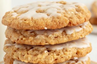 Old-Fashioned Iced Oatmeal Cookies | Beyond Frosting