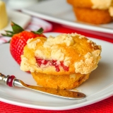 Strawberry Muffins with Shortbread Crumble