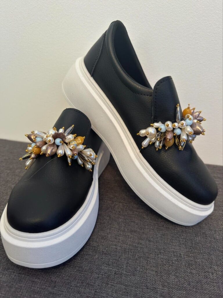 platform style shoes ( NEW ) Italian style, women,