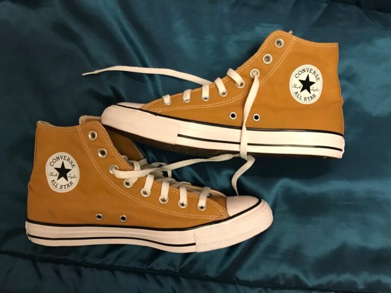 Converse Hi Tops Size 9 – Burnt Honey