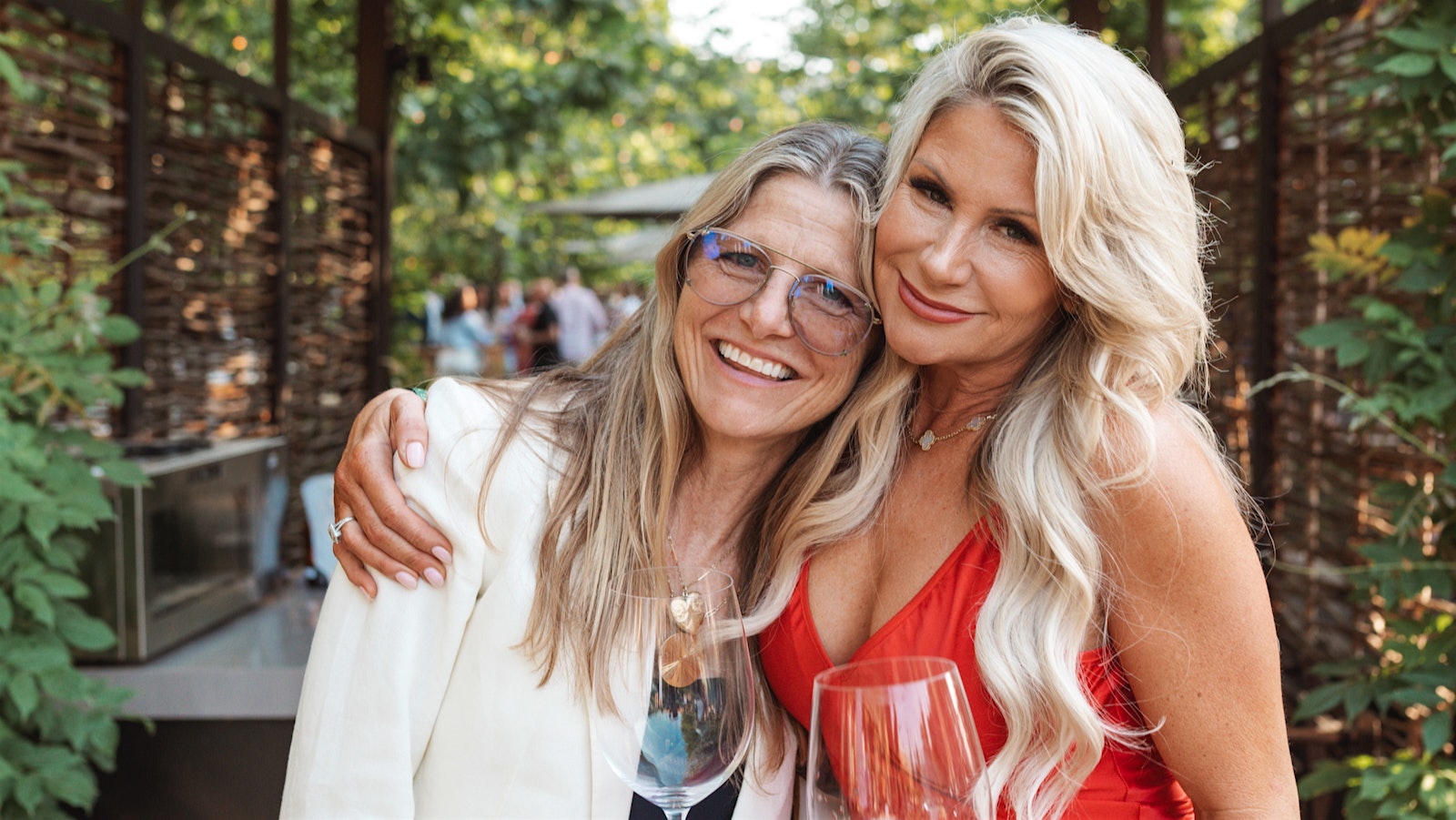  Annie Favia, left, and Michelle Truchard at the 2025 Wine Spectator Bring Your Own Magnum Party in Napa Valley.