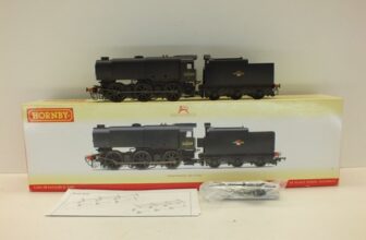 HORNBY R2344 CLASS Q1 33009 WEATHERED 0-6-0 BR BLACK NOS BOXED (OO3233)