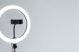 How to Frame a Self Tape When Filming on a Smartphone