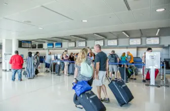 US official warns small airports could close in shutdown