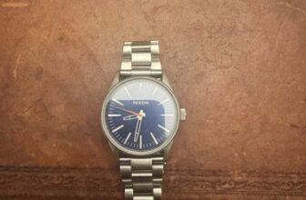 Nixon Sentry 38 SS Wristwatch Size Matters 100m Stainless Steel Classy Timepiece