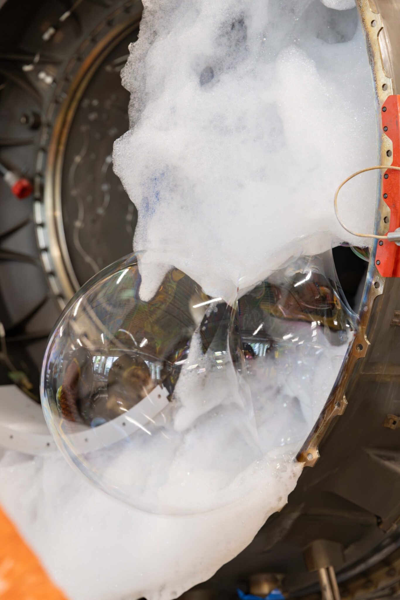 GE’s foam engine wash aims to restore efficiency, improve fuel burn and durability
