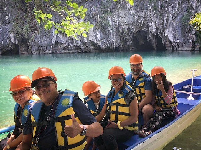 Episode 35: How Do We Do Worldschooling In The Philippines? – The Wandering Daughter