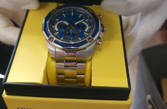INVICTA AVIATOR MENS WATCH.LINT MIDEL NUMBER 22804 BIG MINT WATCH