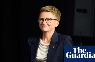 Labour wins decisive victory in Greater Manchester mayoral byelection | Mayoral elections