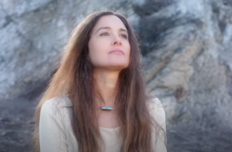 Diane Arkenstone Releases The Soft Gravity of Letting Go EP – Echo Room