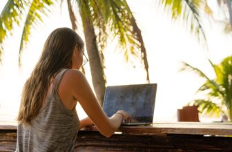16 Location Independent Business Ideas You Can Run From Anywhere