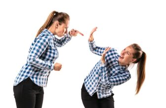 “Do I have an inner critic? More like send help now!”