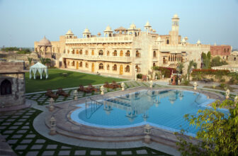 Explore Khimsar Fort Near Jaipur – The Royal Gateway to the Thar Desert