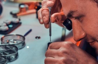 Job Opening for Watchmaker (West Midlands,UK)