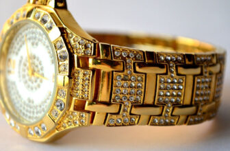 What Are Swarovski Watches? Crystal Elegance, Features & Where to Buy