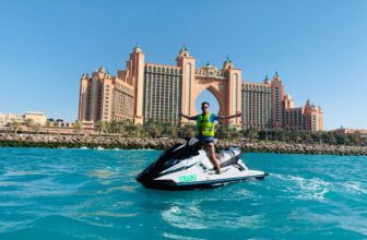 The best rentals and tours on a jet ski in Dubai