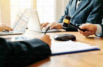 Mother Custody vs Father Guardianship in Muslim Family Law Explained