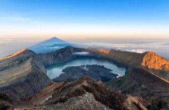 5 best long-distance treks in Indonesia