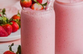 Strawberry Banana Smoothie – Eat Yourself Skinny