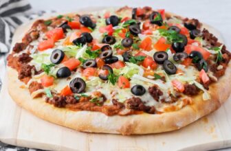 Homemade Taco Pizza