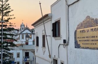 Top 10 Reasons to Move to Portugal from the US Alone • CORR Travel